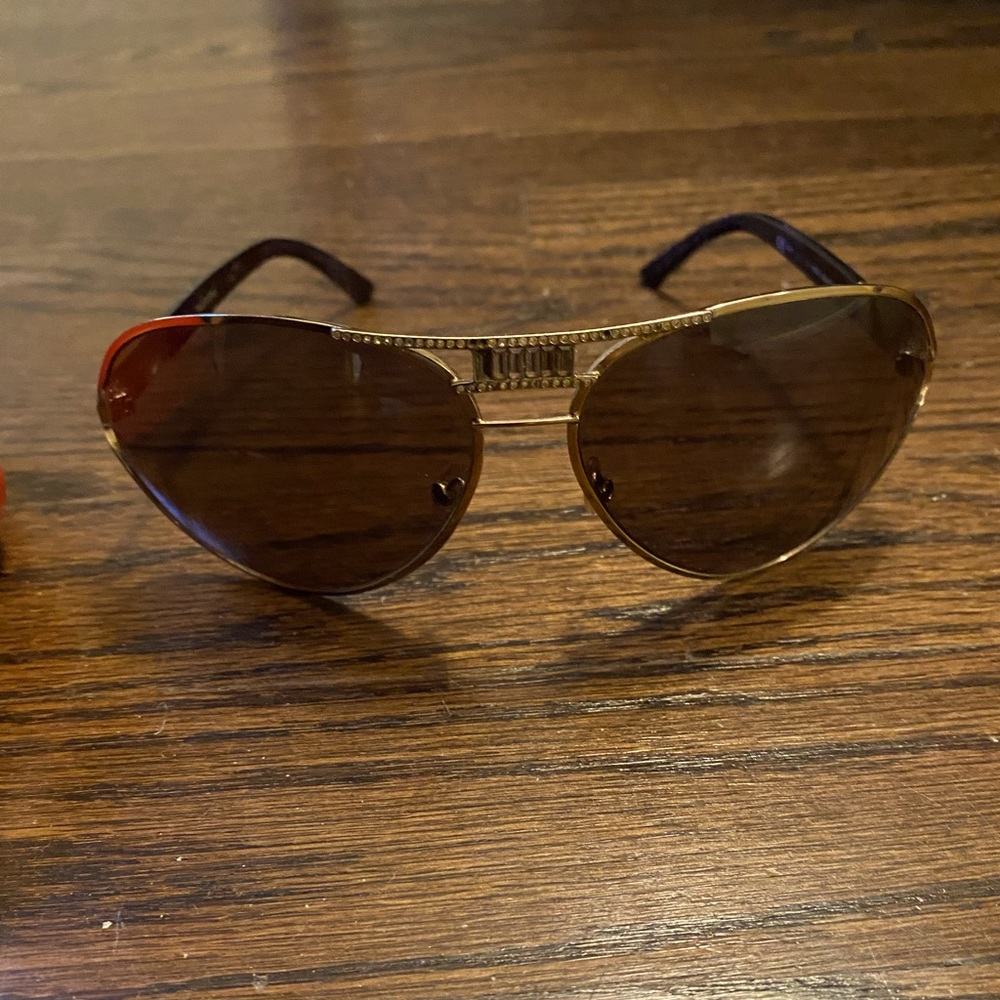 Valentino aviator glasses